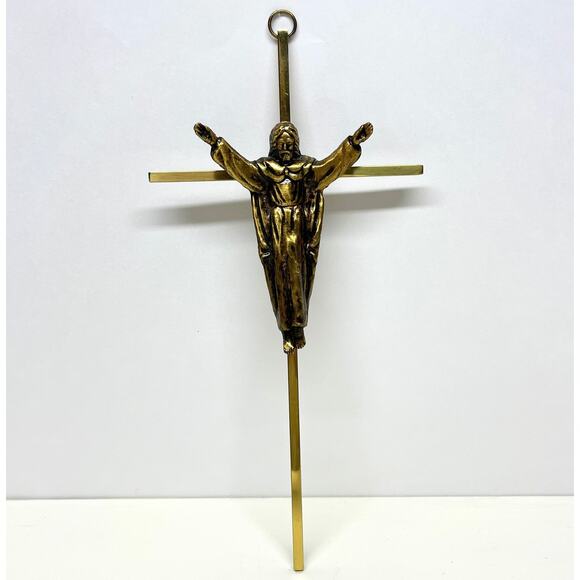 Vintage Metal Brass Cross with Risen Christ Crucifix Religious - Picture 1 of 6